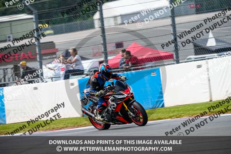 donington no limits trackday;donington park photographs;donington trackday photographs;no limits trackdays;peter wileman photography;trackday digital images;trackday photos
